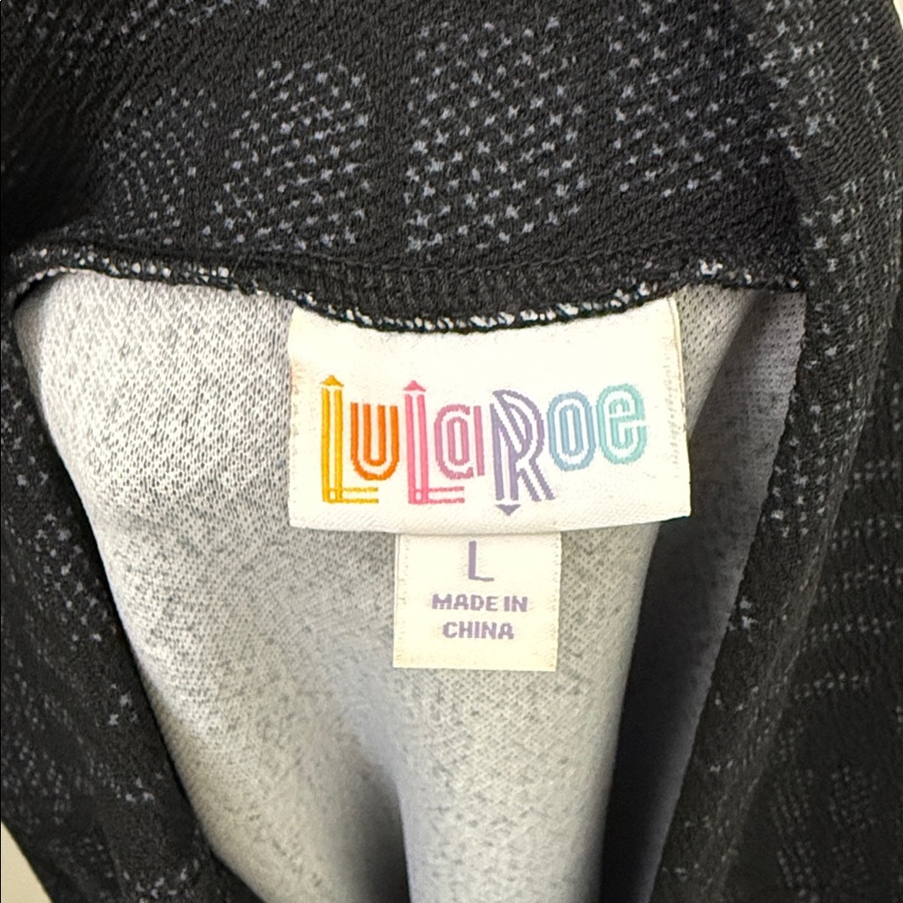 LuLaRoe Casual Skirt Black with Geometric Patterns Size Large - Picture 3 of 3